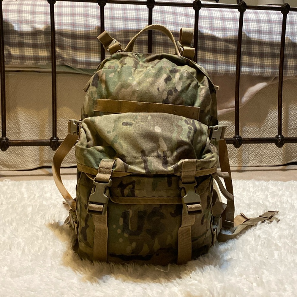 U.S. army small ruck sack standard issue multi cam